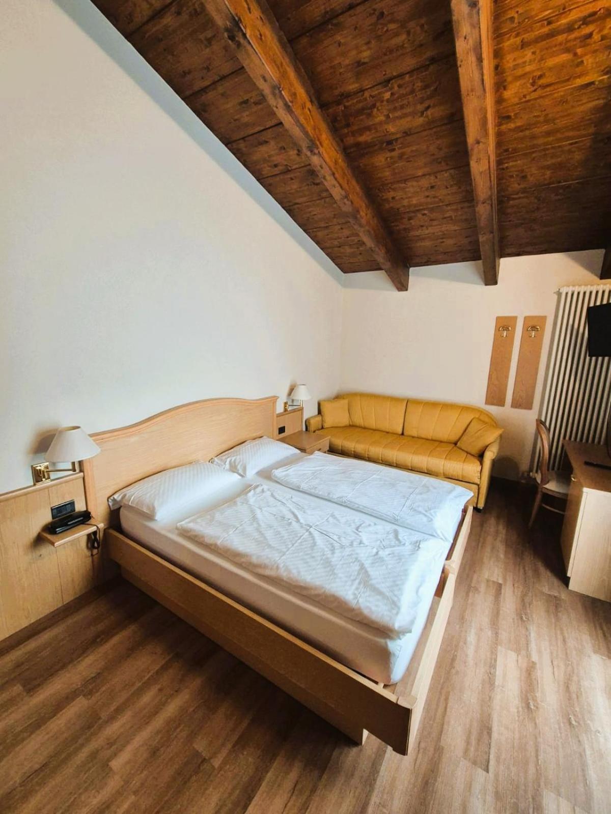 Hotel Angelica Livigno Exterior photo