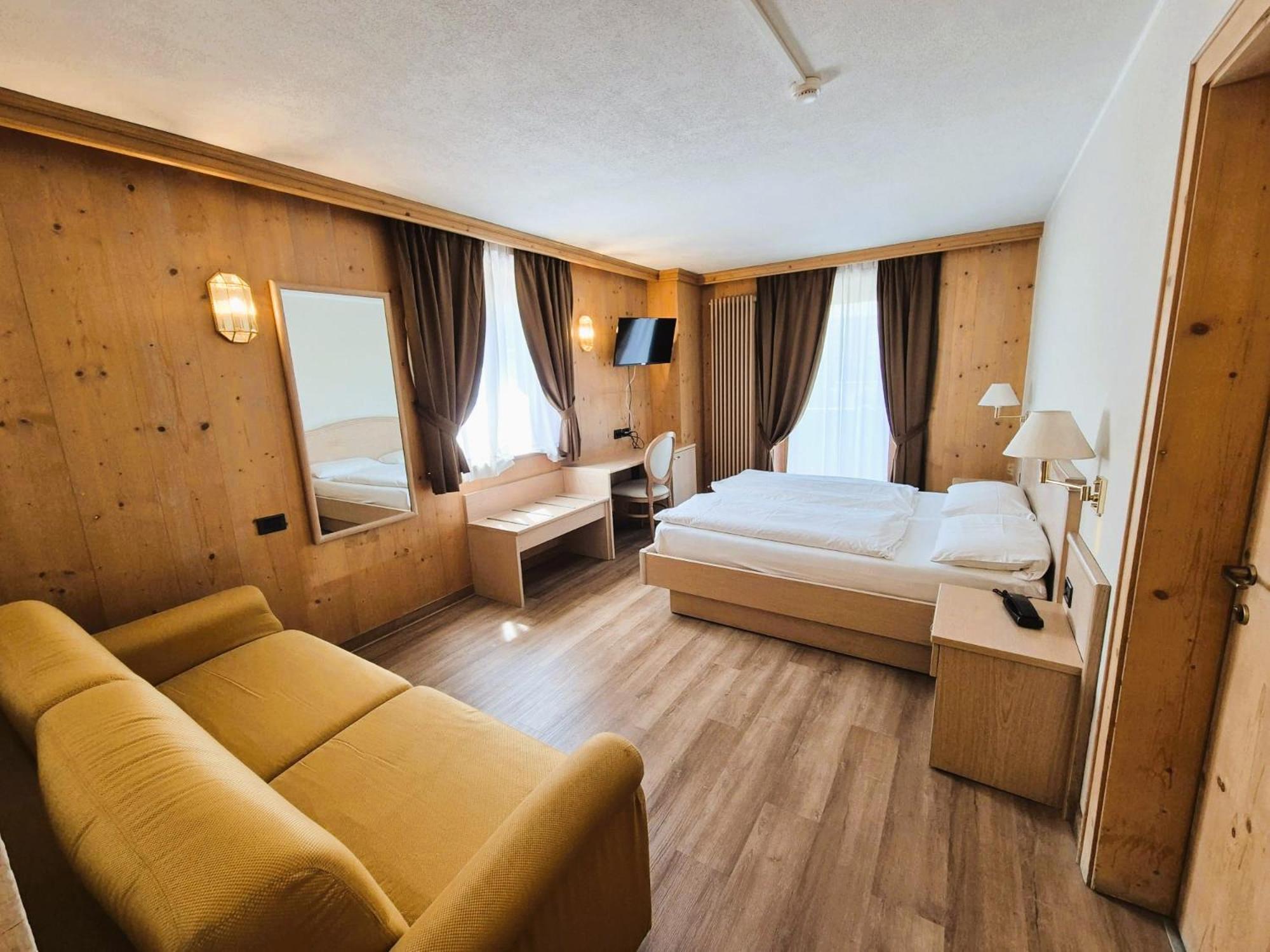 Hotel Angelica Livigno Exterior photo