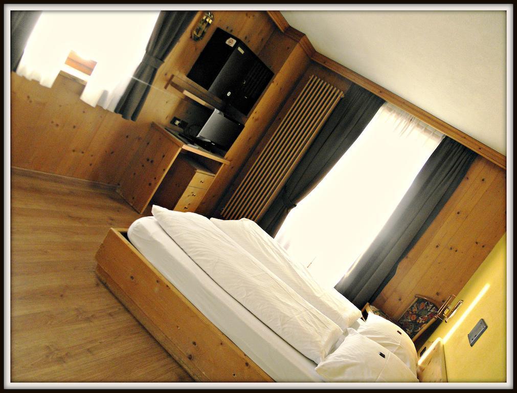 Hotel Angelica Livigno Exterior photo